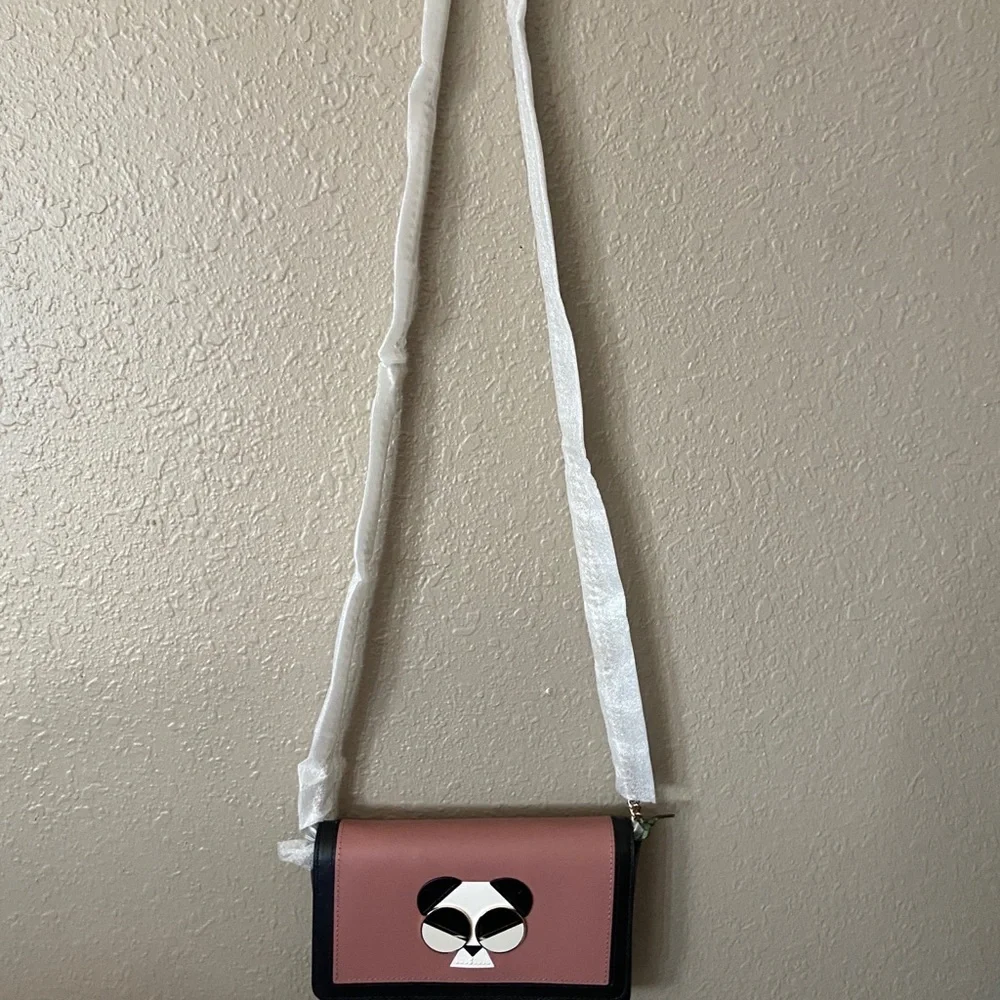KATE SPADE NEW YORK gentle panda chain crossbody wallet